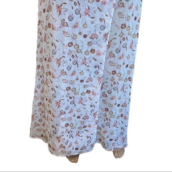 Miami Dress Women S White and Floral Metallic Thread Detail Wrap Style - Picture 5 of 12